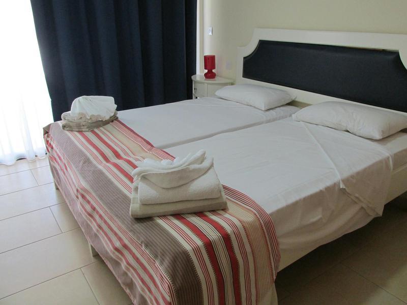 Royal Blue Hotel & Spa Geroskipou Экстерьер фото
