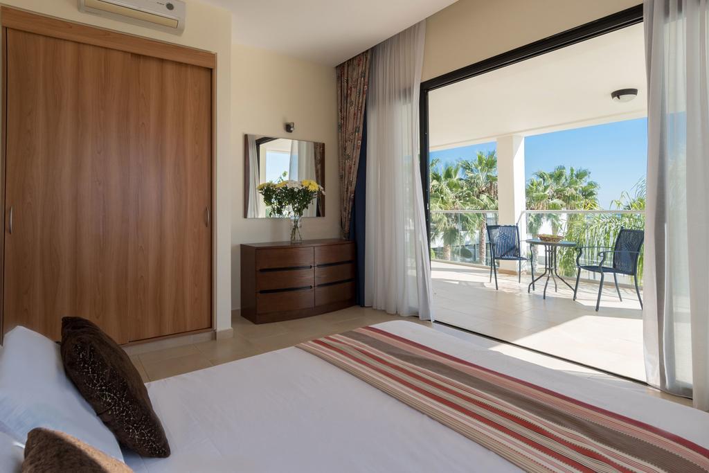 Royal Blue Hotel & Spa Geroskipou Экстерьер фото