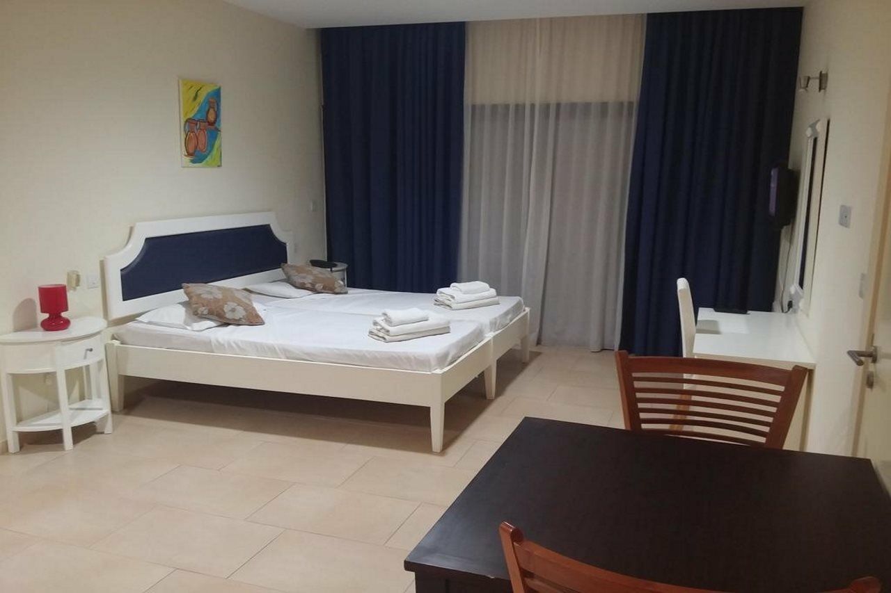 Royal Blue Hotel & Spa Geroskipou Экстерьер фото
